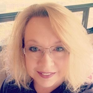 Meet your Posher, Thea